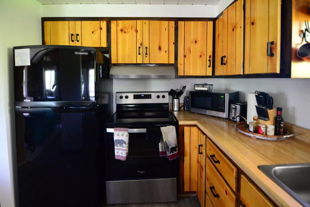 Cozy Cabin With Hottub At Cloverdale Cabins Хинкли Экстерьер фото