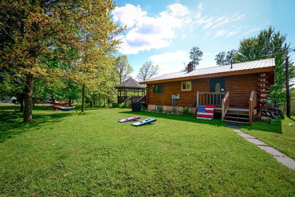 Cozy Cabin With Hottub At Cloverdale Cabins Хинкли Экстерьер фото